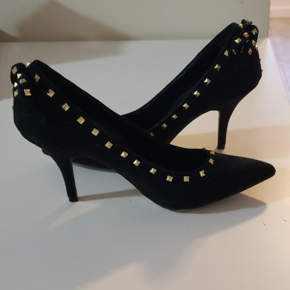 Shoes - Picture 3 of 3